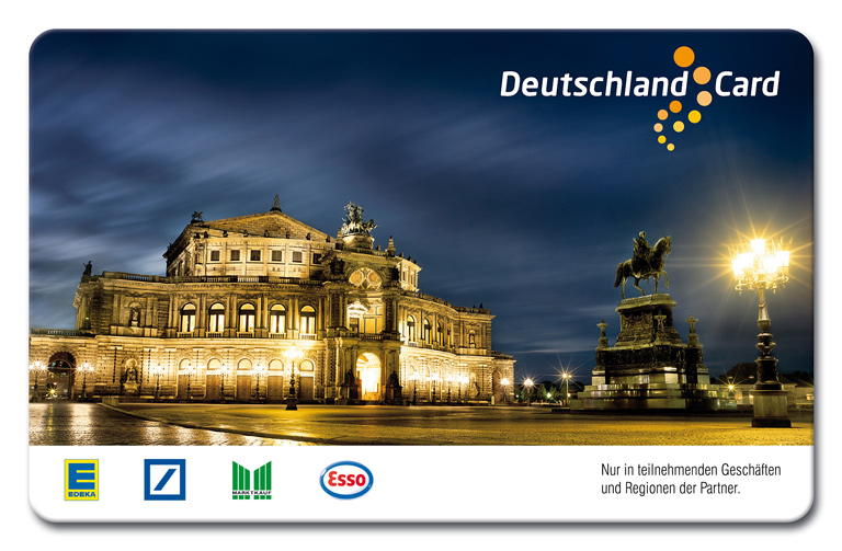DeutschlandCard mit abendlichen Stadtmotiv